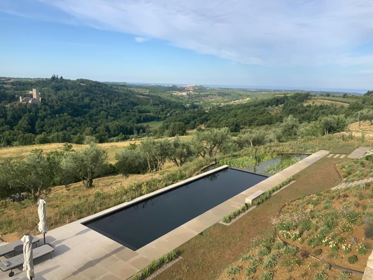 Monte Piccolo B&B Buje Bagian luar foto